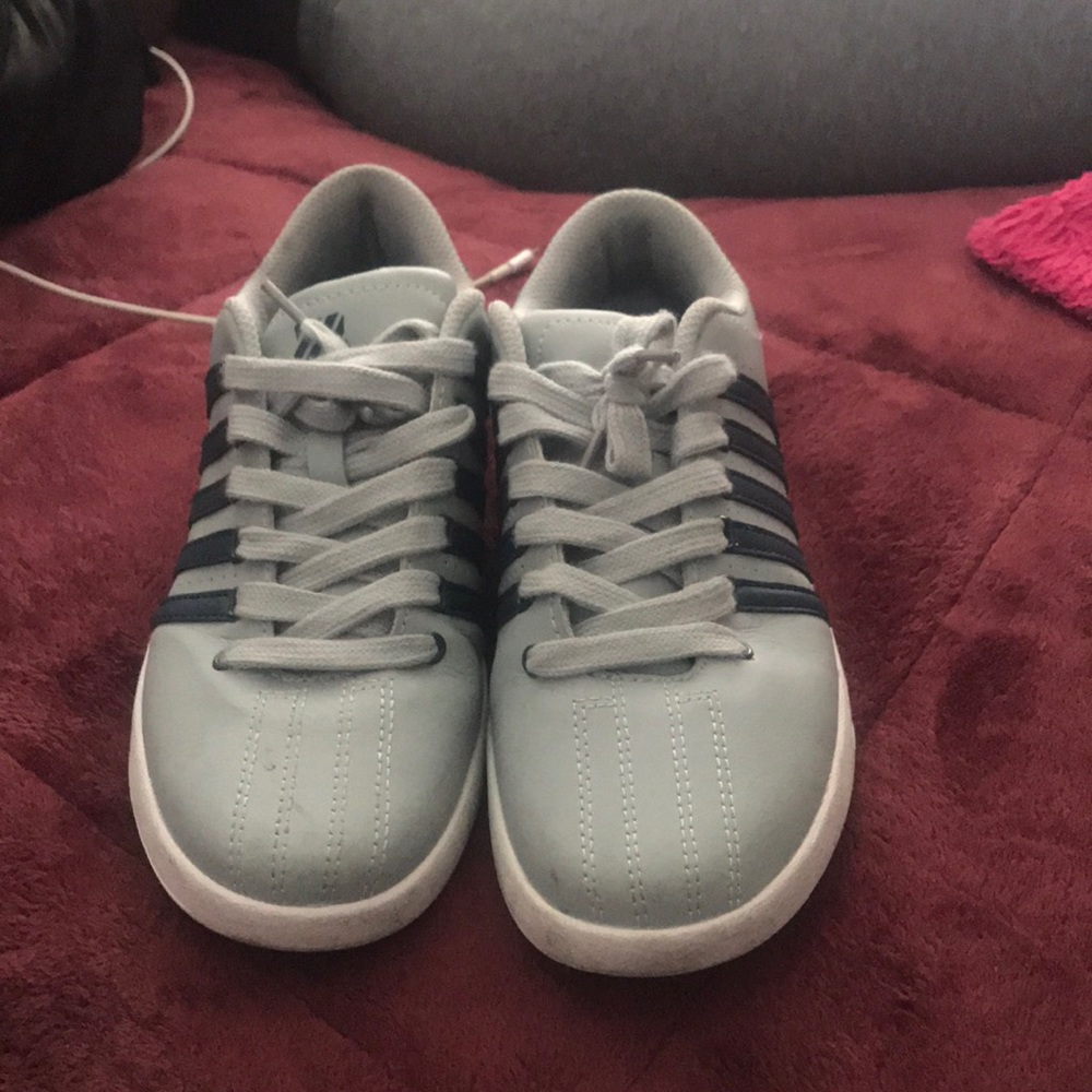 Grey low top k swiss